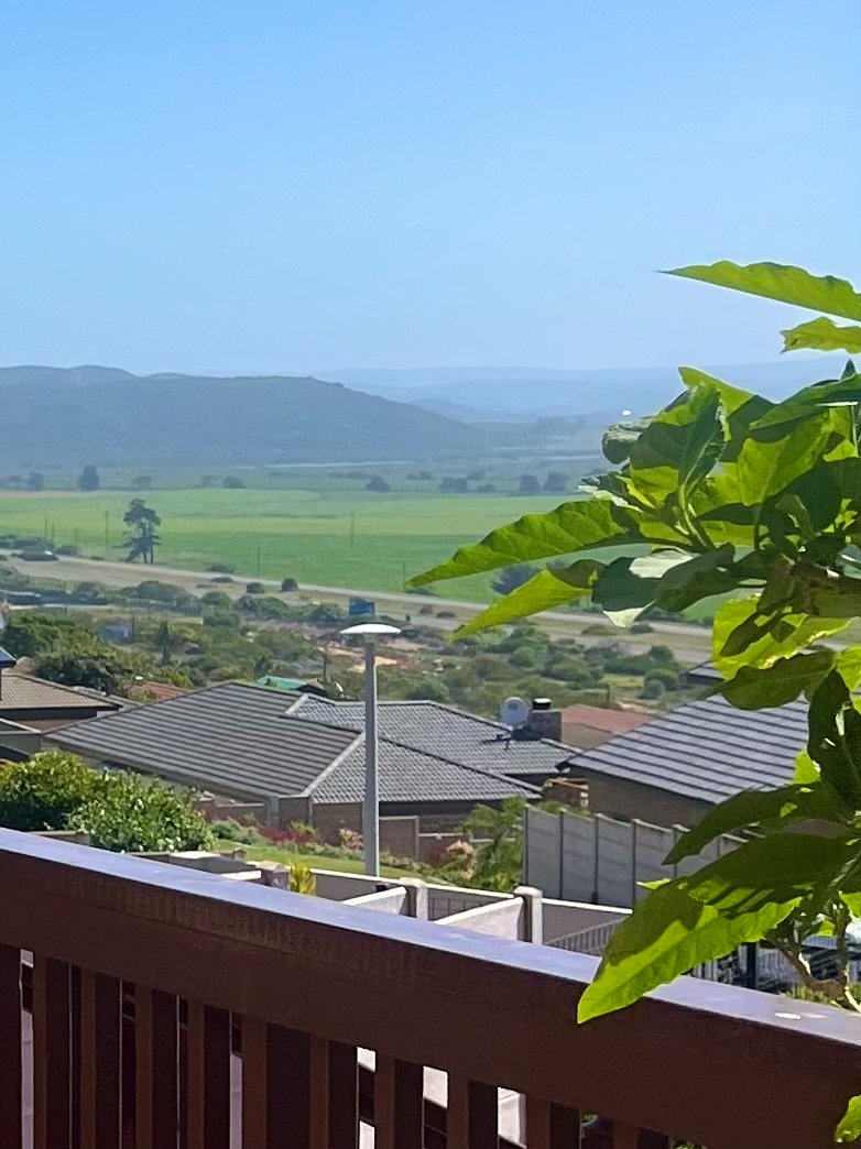 To Let 3 Bedroom Property for Rent in Reebok Western Cape